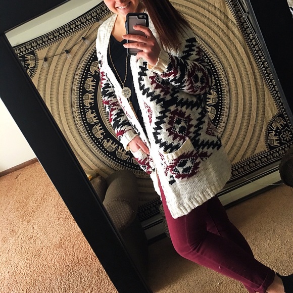PacSun Tribal Pattern Cardigan - Picture 2 of 3